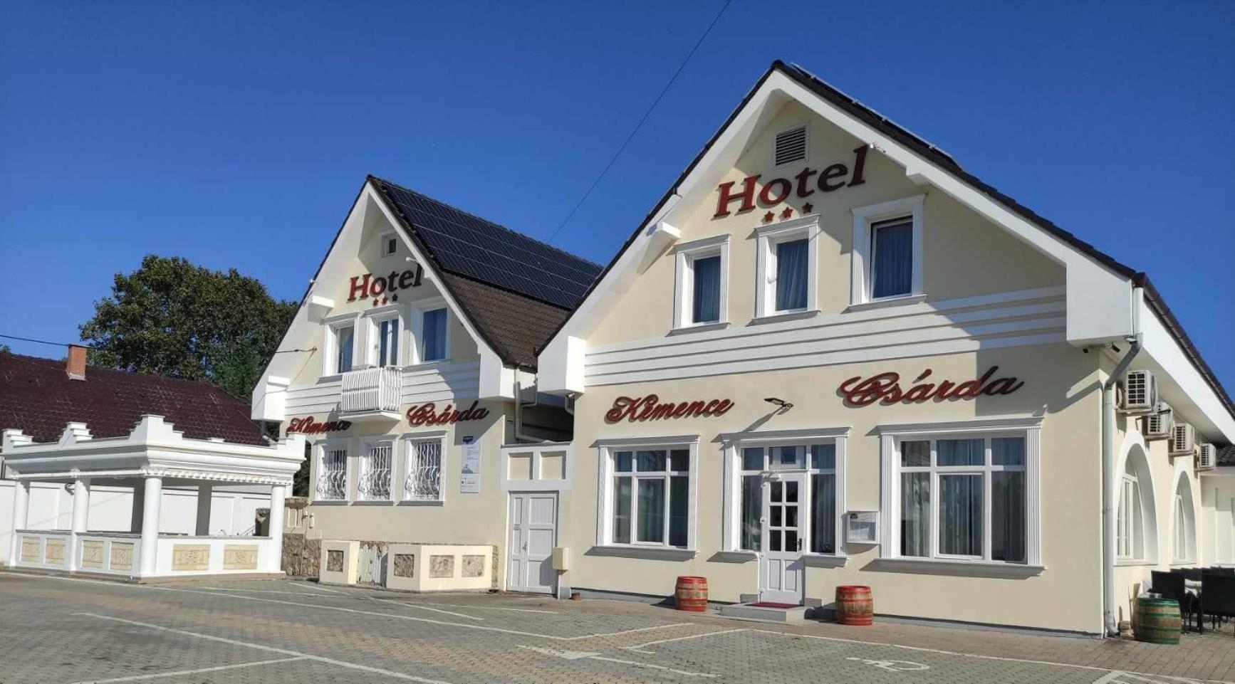 Kemence Csarda Es Szalloda Ньиредьхаза Экстерьер фото